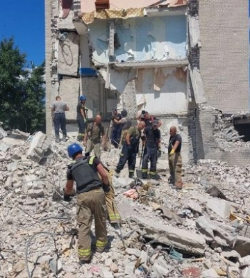 З-під завалів багатоповерхівки у Часовому Яру витягли вже 43 тіла