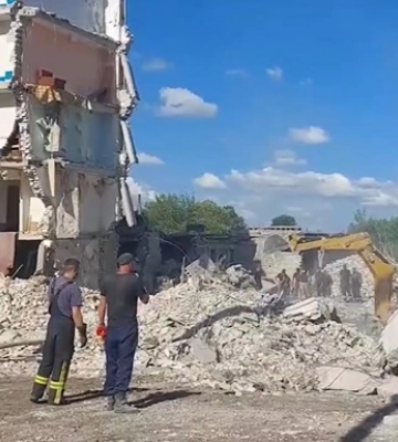 Рятувальники виявили ще два тіла під час розбирання завалів зруйнованого п&#039;ятиповерхового будинку у м. Часів Яр, загальна кількість загиблих зросла до 43