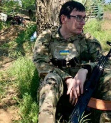Луценко з окопа озвучив три сценарії розвитку війни в Україні