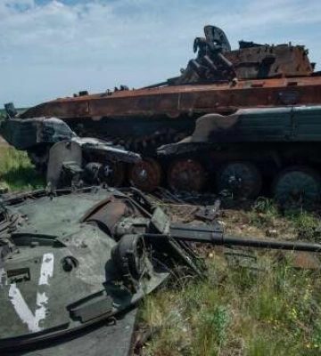 «Азовці» знищили ворожі танки та БМП на Харківщині