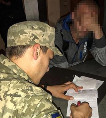 Поліція провела рейди нічними клубами Києва: вручили 219 повісток чоловікам