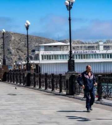Оккупанты признали, что сорвали туристический сезон в Крыму