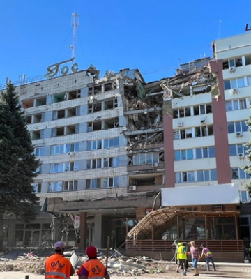 Николаев подвергся массированному ракетному обстрелу — повреждены учебные заведения, объект транспортной инфраструктуры и отель