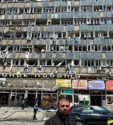 Ракетный обстрел Винницы российскими оккупантами: Продолжаются поиски 46 человек, с которыми пропала связь. ФОТОрепортаж