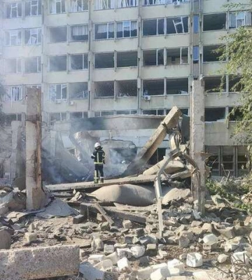 Ракетний удар по Миколаєву: з’явилися фото та відео