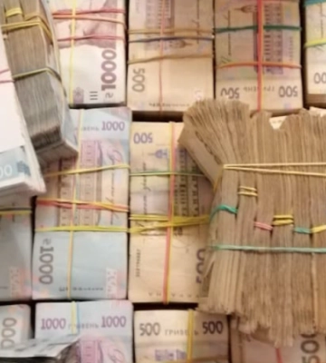 БЕБ вилучило понад 25 млн грн готівкою у компаній відомого львівського бізнесмена