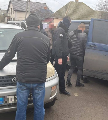 На Рівненщині викрили угрупування, яке відправляло чоловіків призивного віку за кордон