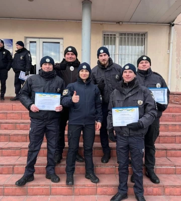 У Рівненському районі до служби у громадах приступають ще п`ятеро поліцейських офіцерів