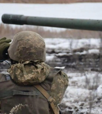 Украинские ракетчики нанесли удар по аэродрому под Херсоном: уничтожены 150 оккупантов
