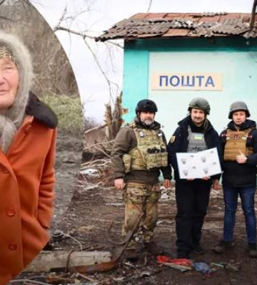 Укрпошта знову запрацювала на Луганщині: зворушливе відео з бабусями, котрі йдуть по пенсію