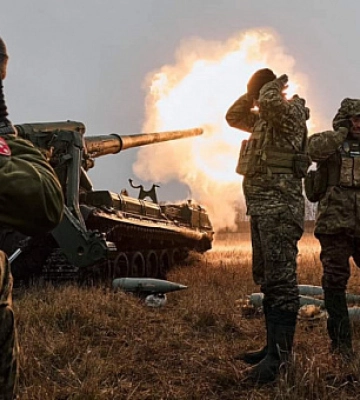 На Запорізькому та Херсонському напрямках ворог продовжує обстріли населених пунктів