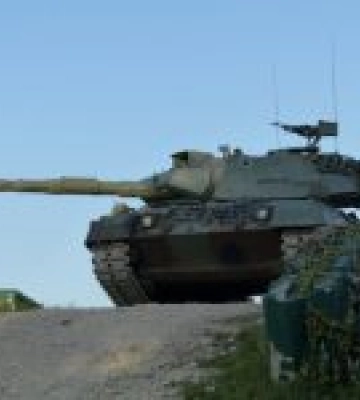Мешканців мікрорайону Острів у Херсоні закликають негайно виїхати через небезпеку терористичних обстрілів
