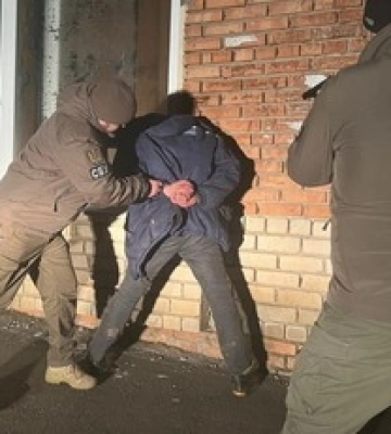 Навів російські ракети на лікарню: в Лимані піймали колаборанта