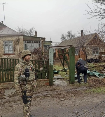 Поліцейські Закарпаття продовжують нести службу на сході України