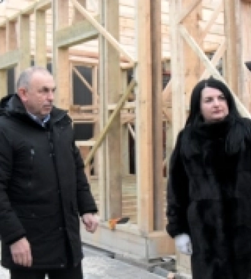 Свалява до Нового року зможе приймати переселенців у модульних будинках