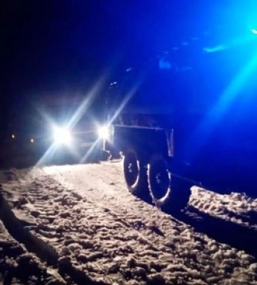 На Волині в снігових заметах застрягли дві «швидкі» та автомобіль хлібозаводу 