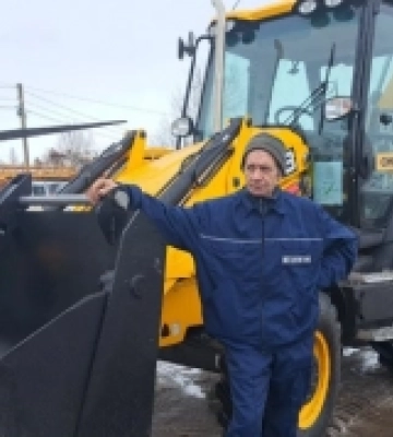 У Володимирі комунальне підприємство отримало новий екскаватор