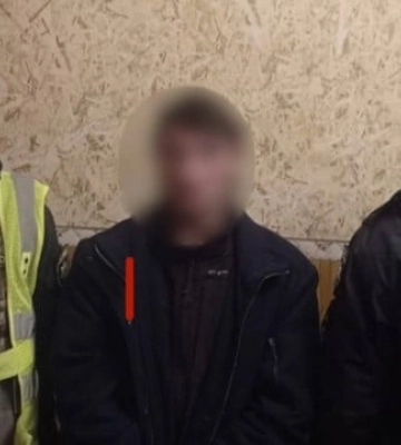 Затримали чоловіка, який скоював сексуальне насильство над падчеркою
