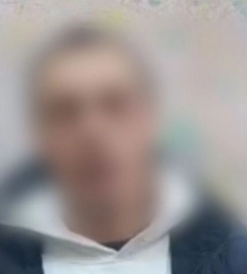 Бризнув газовим балончиком в обличчя та підпалив волосся: у Києві рецидивіст пограбував жінку (ВІДЕО)