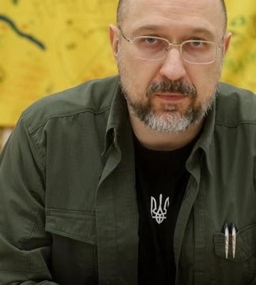 Шмигаль запропонував Південній Кореї розпочати виробництво електрокарів в Україні