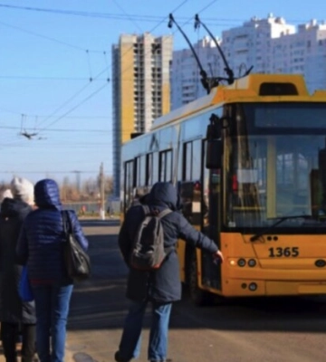 Про роботу громадського транспорту 24 грудня