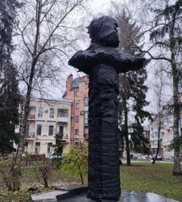 Пушкін, Ватутін, Зигін: як голосували депутати Полтавської міськради за демонтаж пам&#039;ятників