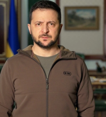 Бачимо перспективи на фронті, бачимо наміри держави-терориста й будемо відповідати – звернення Президента України