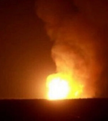 &quot;Гляди, летит еще один&quot;, - атака украинских беспилотников на нефтебазу в оккупированном Крыму. ВИДЕО
