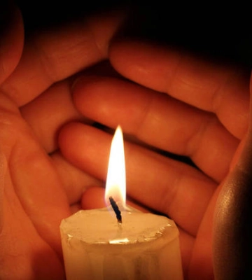 Залишив свічку без нагляду: в Одесі під час пожежі у будинку загинув чоловік