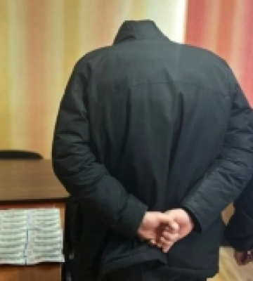 У Рівному затримали чоловіка, який обібрав знайомого на півтора мільйона гривень