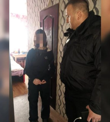 Їхала на контрольну, а виявили у знайомого: зниклу біля Рівного дівчину розшукали
