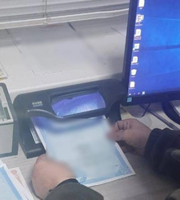 У пункті пропуску «Рені» викрили чоловіка, який «намалював» своїй дочці двох братів-близнюків