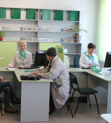 Водіям на замітку: «святковий» графік сервісних центрів МВС на Рівненщині