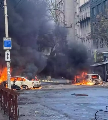 Російські військові обстріляли центр Херсона. Загинуло щонайменше 8 осіб