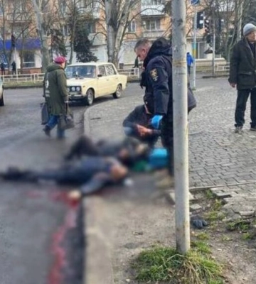 Окупанти обстріляли центр Херсона, 7 загиблих та десятки поранених