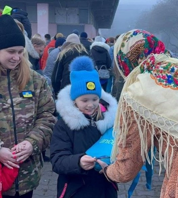 З піснями, виставами та подарунками: до Миколаєва прибув &quot;Потяг святого Миколая&quot;