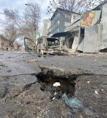 Рашисты ударили по центру Херсона: есть погибшие 