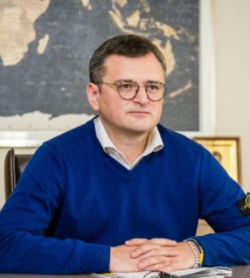 Масований удар рф по Херсону: Кулеба закликав Захід до активнішої підтримки України