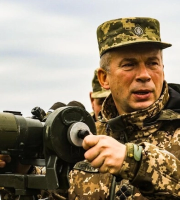 Осеннее контрнаступление: легендарный генерал Сырский стал Почетным гражданином Харьковской области