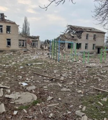 У селі Запорізького району вщент зруйнували школу - фото наслідків нічного ворожого обстрілу