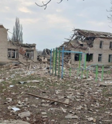Голова Запорізької області показав наслідки ракетного удару по гімназії