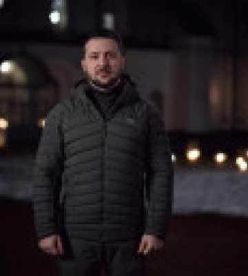 Никакие дроны-камикадзе не способны погасить рождественскую звезду: Зеленский поздравил христиан западного обряда с Рождеством