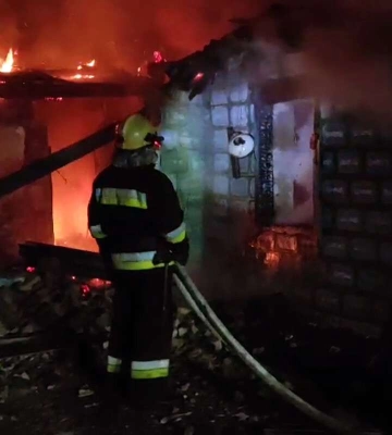 Вночі на Дніпропетровщині спалахнув житловий будинок, загинув чоловік