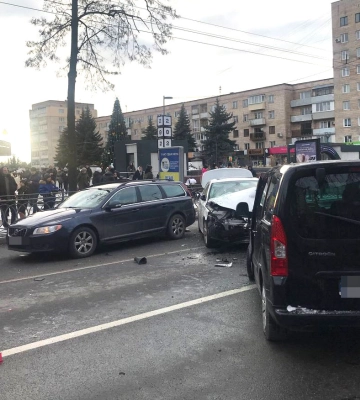 Дрифтери зупинили центр Рівного і відбудуться невеликим штрафом