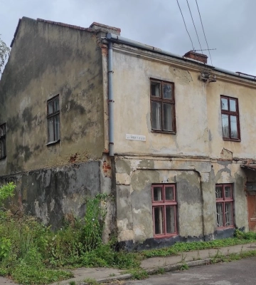 Львівський адвокат викупить занедбаний будинок  на Підзамчі за 5,2 млн грн