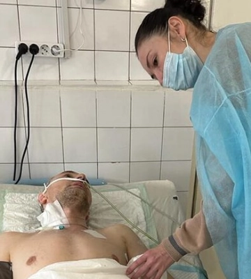 Дружина не бачила його майже рік: у Дніпрі врятували важкопораненого бійця