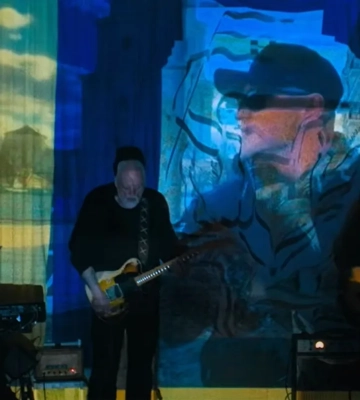 “Pink Floyd” та Хливнюк зібрали пів мільйона допомоги українцям на продажах спільної пісні