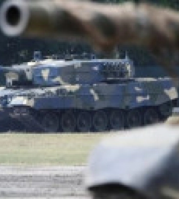 Майже половина німців проти постачання танків Leopard Україні
