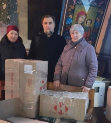 На Черниговщине верующие УПЦ передали на передовую гуманитарную помощь