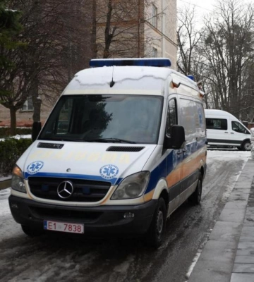 Громада Рівного отримала від Польщі укомплектований реанімобіль